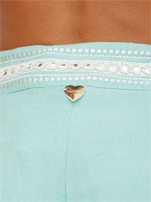 TWIN-SET Shorts Twinset in misto lino verde acqua con ricamo in DONNA