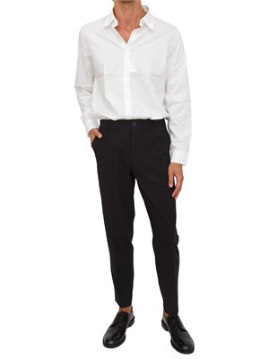 Pantaloni chino nero Armani Exchange in UOMO