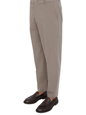 Pantaloni chino taupe Armani Exchange in UOMO
