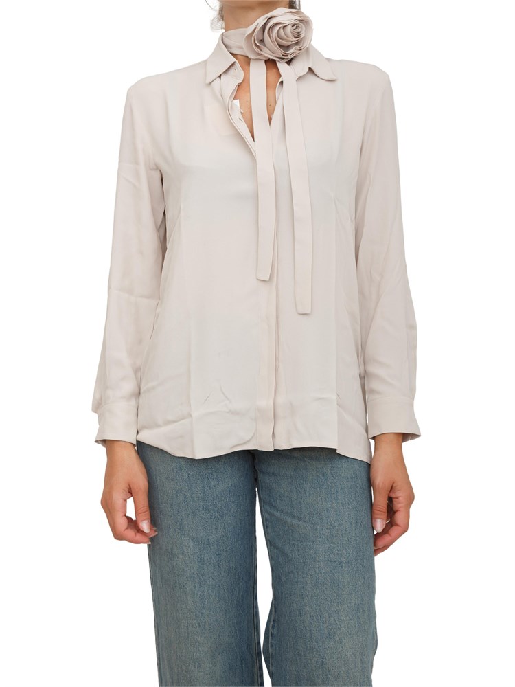 Camicia Marella in crepe de Chine di misto seta beige con cintura fiore