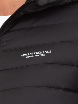 Piumino nero Armani Exchange fullzip con cappuccio in UOMO