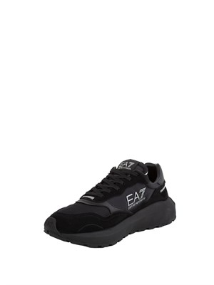 Sneakers uomo EA7 Emporio Armani in suede e tessuto nero in UOMO