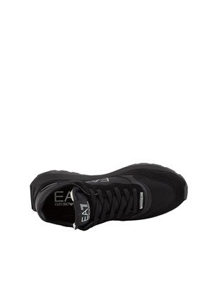 Sneakers uomo EA7 Emporio Armani in suede e tessuto nero in UOMO