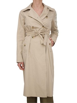 Trench beige Blugirl in gabardina con patch ricamati in DONNA