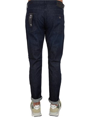 Jeans slim fit Emporio Armani uomo in denim scuro effetto washed in UOMO
