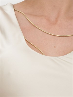 Abito lungo Kocca avorio effetto raso design minimal con catena oro in DONNA