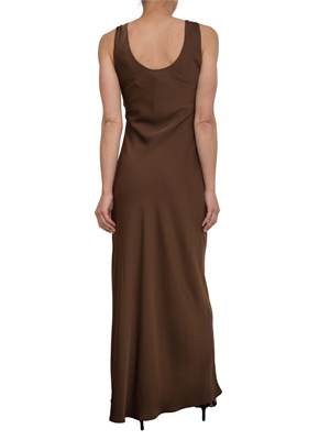 Abito lungo Kocca marrone effetto raso design minimal con catena oro in DONNA