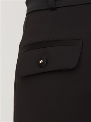 Pantaloni Elisabetta Franchi in crêpe nero con dettagli smoking in DONNA