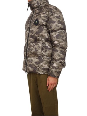 Piumino uomo Peuterey camouflage in collaborazione con Tony Effe in UOMO
