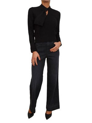 Maglia donna Maestrale Nenette in viscosa nera  con sciarpina e borchie in DONNA